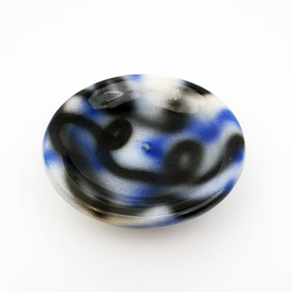 Bicolor spray paint incense holder