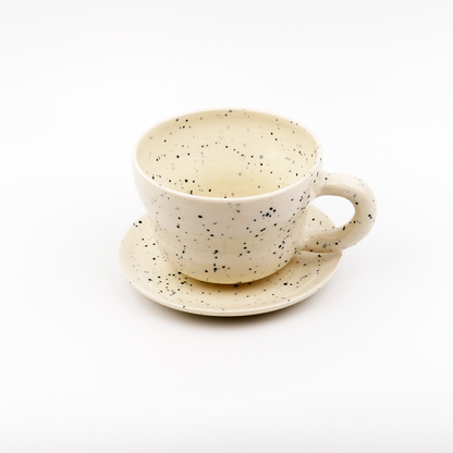Gray Scale Dot mug & saucer